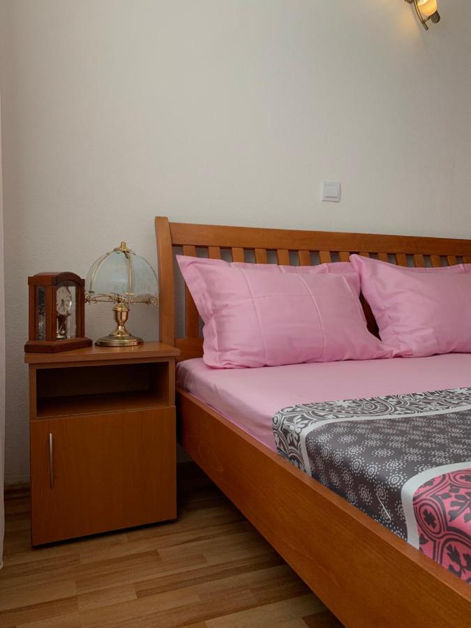 Guest House Nuhii Ulcinj Exteriör bild