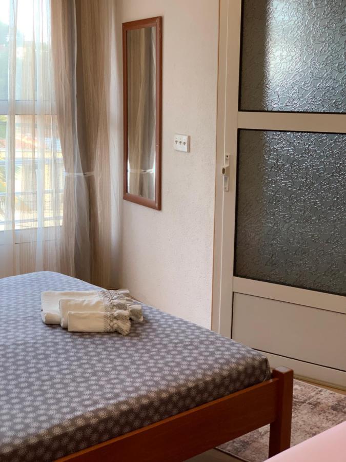 Guest House Nuhii Ulcinj Exteriör bild
